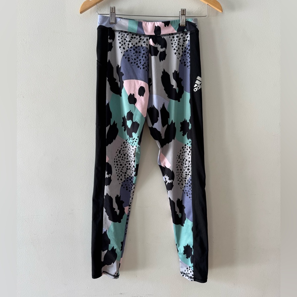Adidas AeroReady leggings, size 18, animal print, abstract, lightweight, stretch